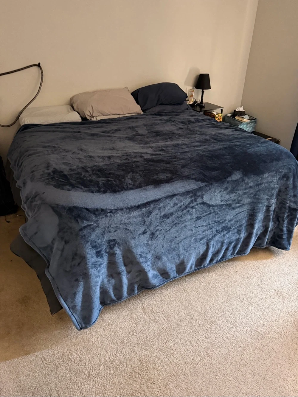 Threshold Soft Plush Navy Blue Throw Blanket